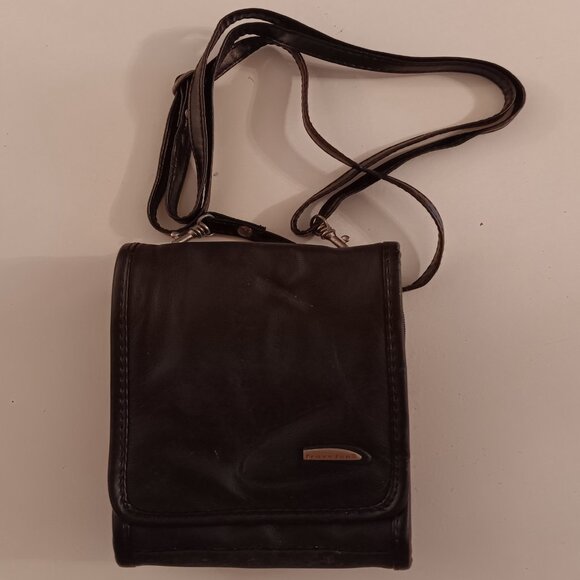 Travellon Handbags - Travellon Black Leather Travel Wallet NWT